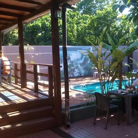 Residencial Noelia Hostel Puerto Iguazú Exteriör bild