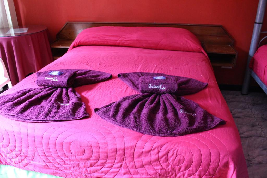 Residencial Noelia Hostel Puerto Iguazú Exteriör bild