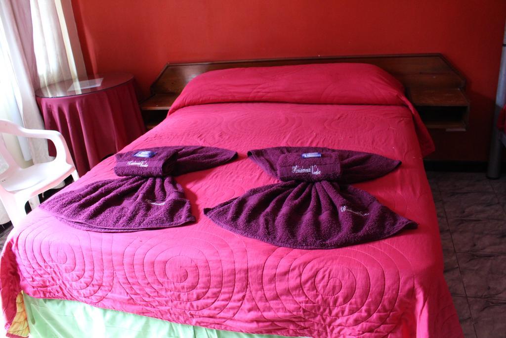 Residencial Noelia Hostel Puerto Iguazú Exteriör bild