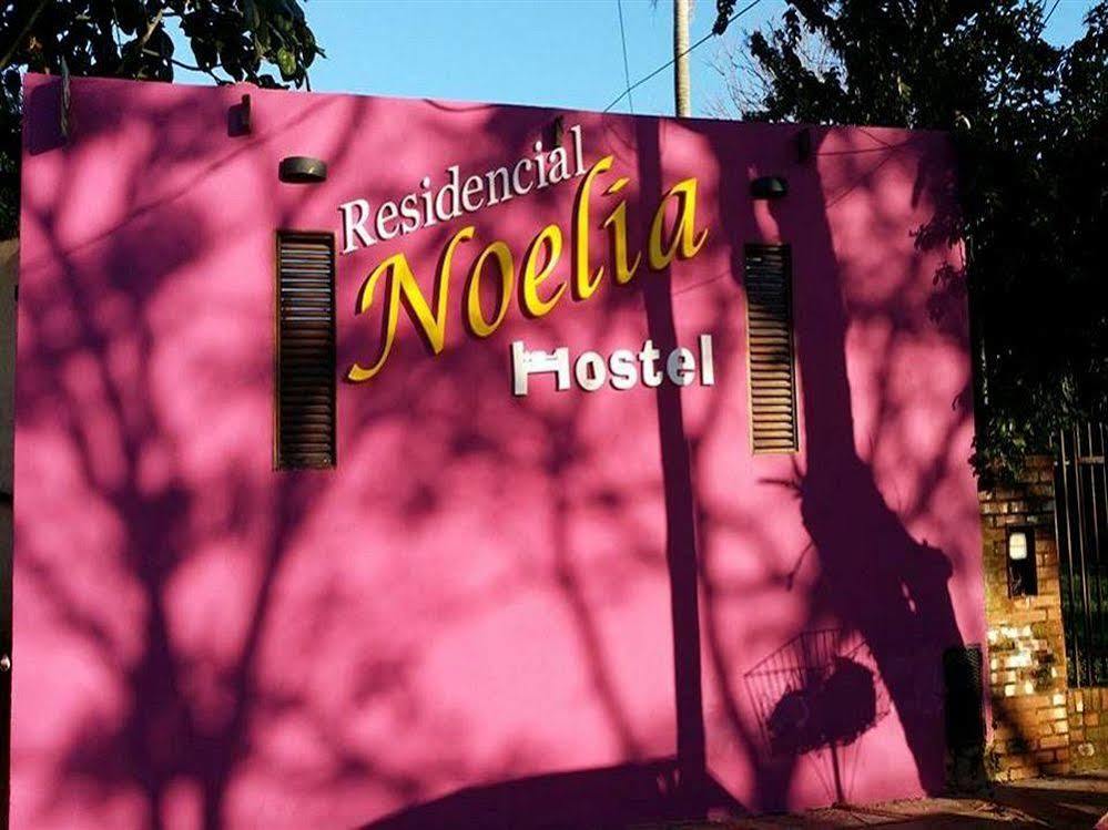 Residencial Noelia Hostel Puerto Iguazú Exteriör bild