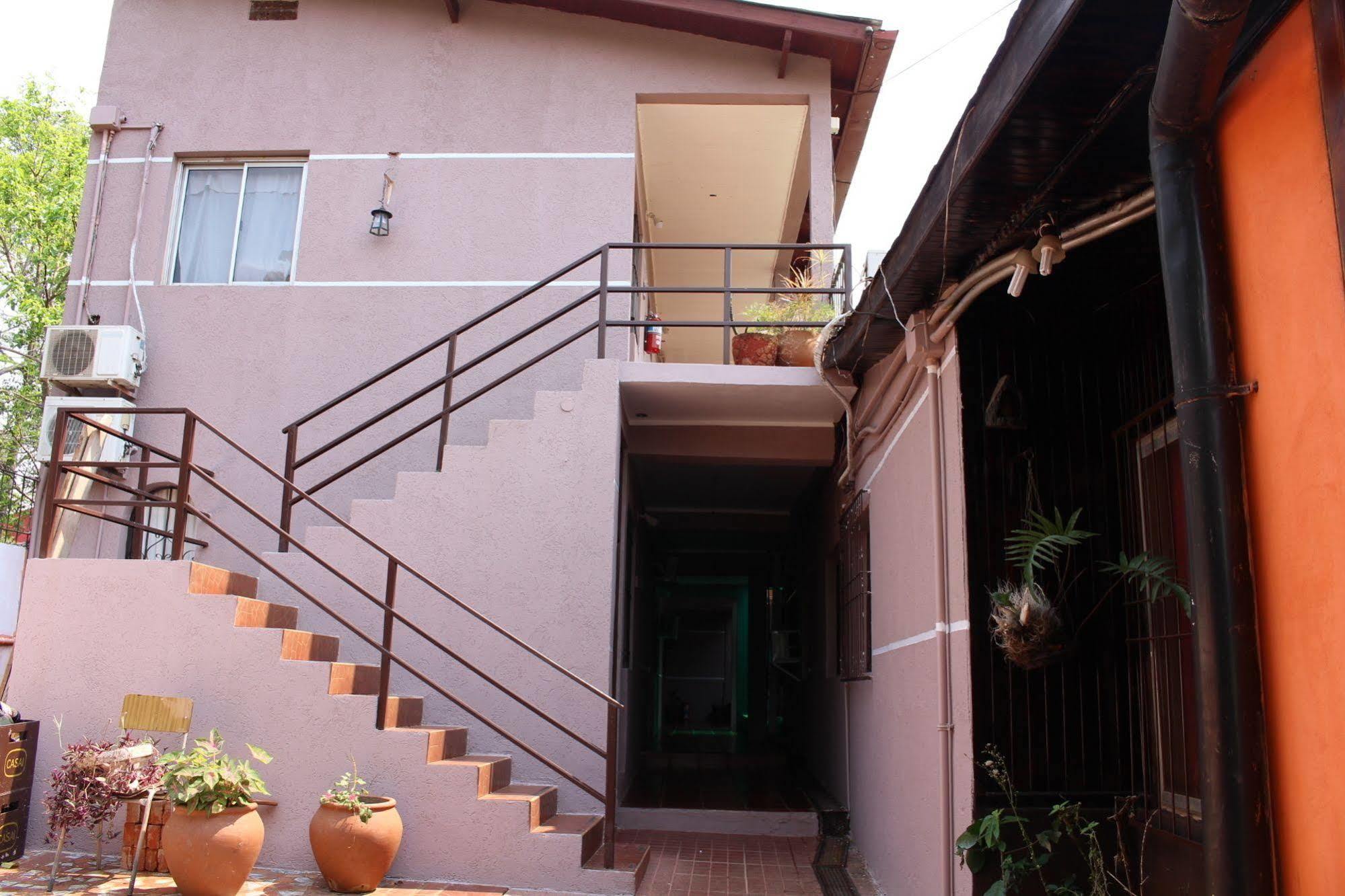 Residencial Noelia Hostel Puerto Iguazú Exteriör bild