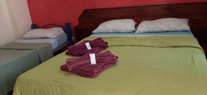 Residencial Noelia Hostel Puerto Iguazú Exteriör bild